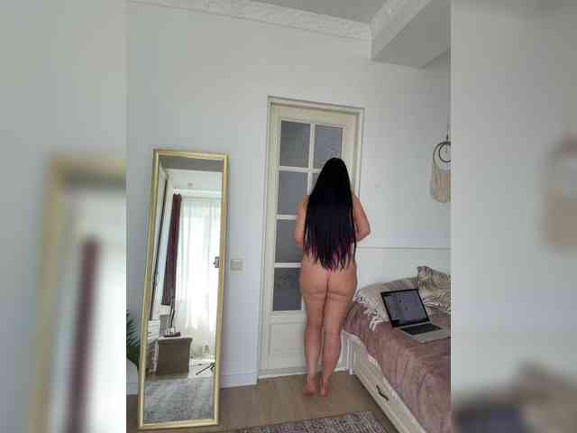Happy_Doll webcam