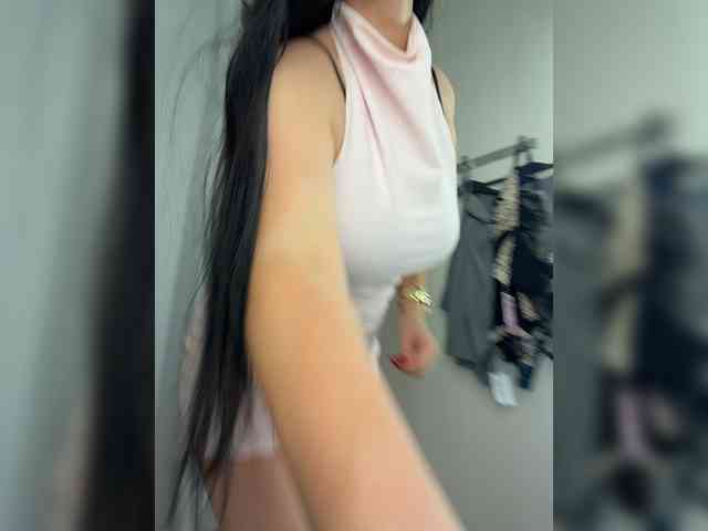 Happy_Doll webcam