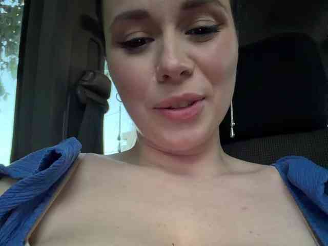 Happy_Doll webcam