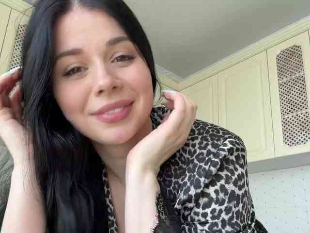 Happy_Doll webcam