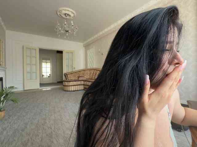 Happy_Doll webcam