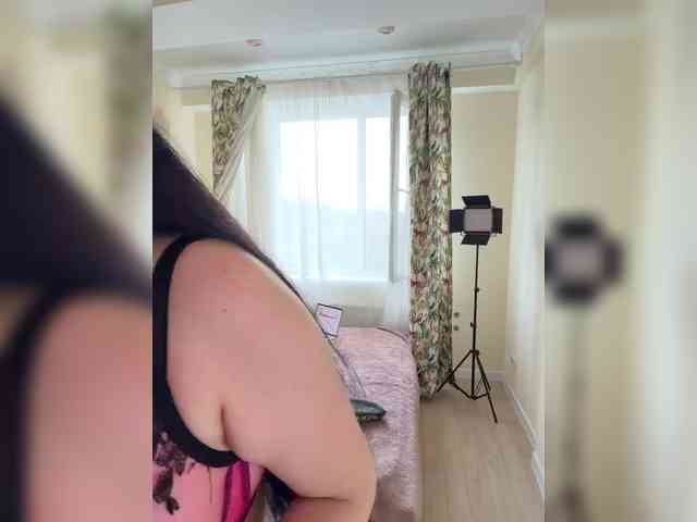 Happy_Doll webcam