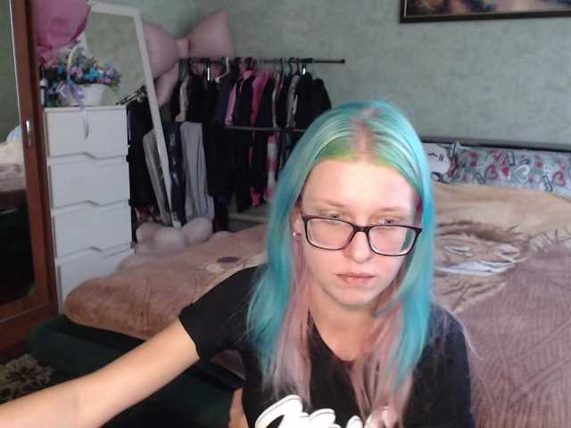 malvinella live cam preview