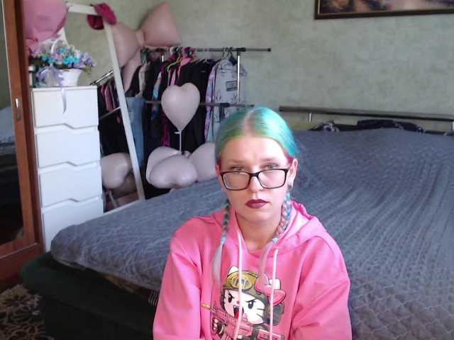 malvinella live cam preview