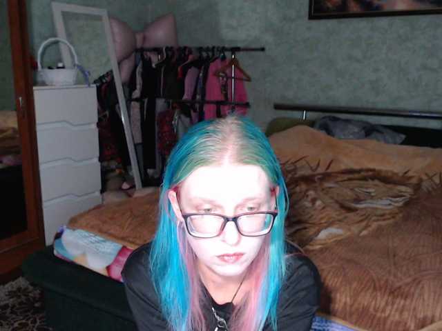malvinella, en directo ahora en BongaCams