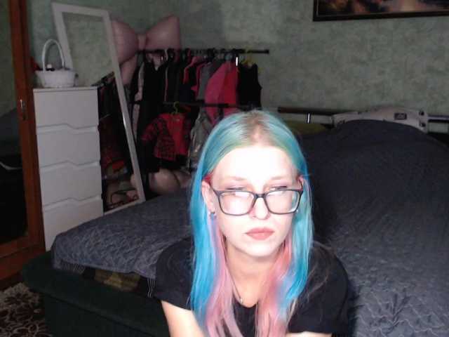 malvinella live cam preview
