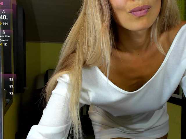 R_O_C_S_I live cam preview