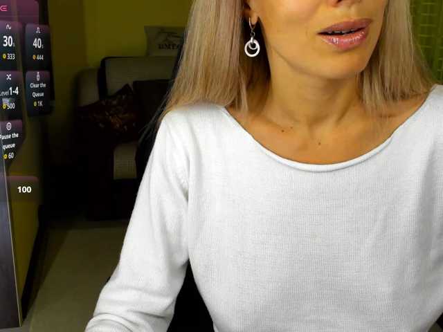 R_O_C_S_I live cam preview