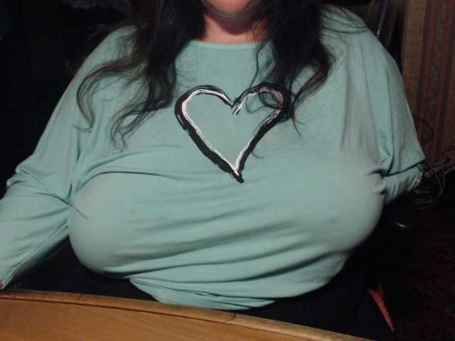 tanyvel34 live cam on BongaCams