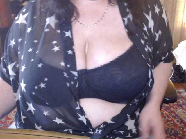 tanyvel34 live cam on BongaCams