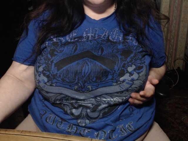 tanyvel34 live cam on BongaCams