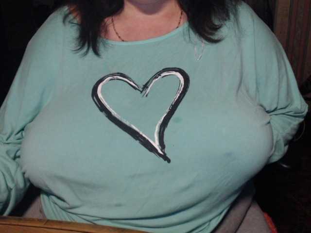 tanyvel34 live cam on BongaCams