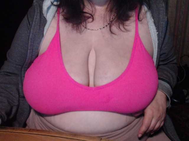tanyvel34 live cam on BongaCams