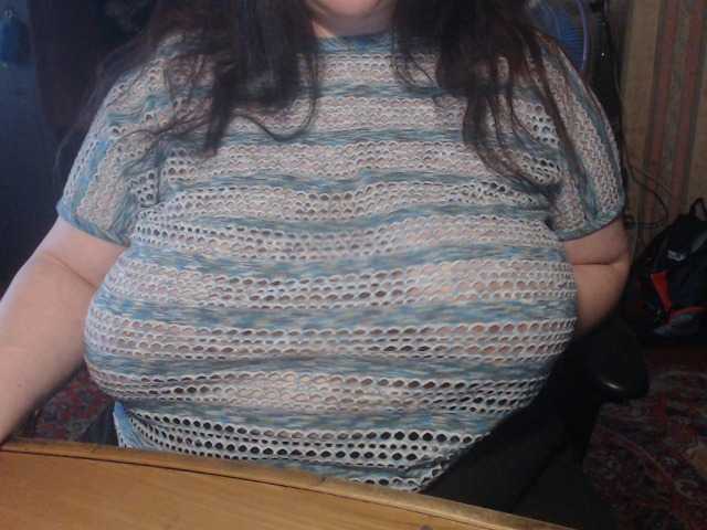 tanyvel34 live cam on BongaCams