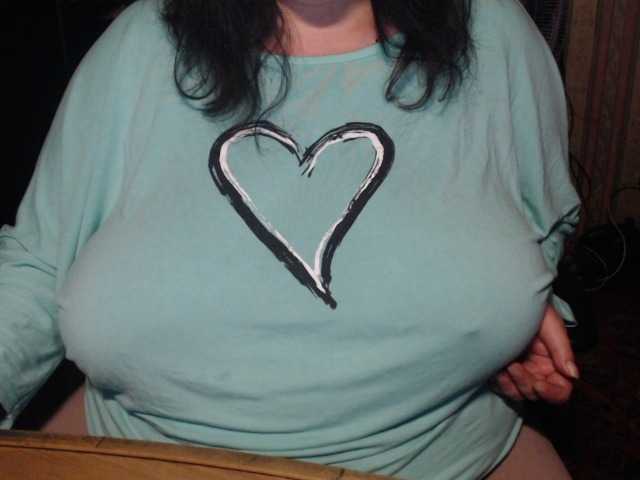 tanyvel34 live cam on BongaCams
