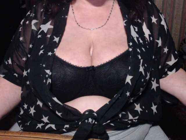 tanyvel34 live cam on BongaCams