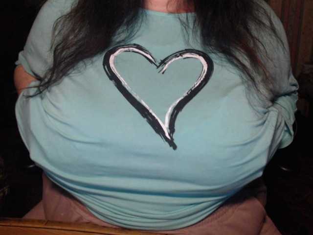 tanyvel34 live cam on BongaCams