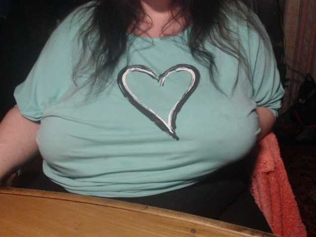 tanyvel34 live cam on BongaCams