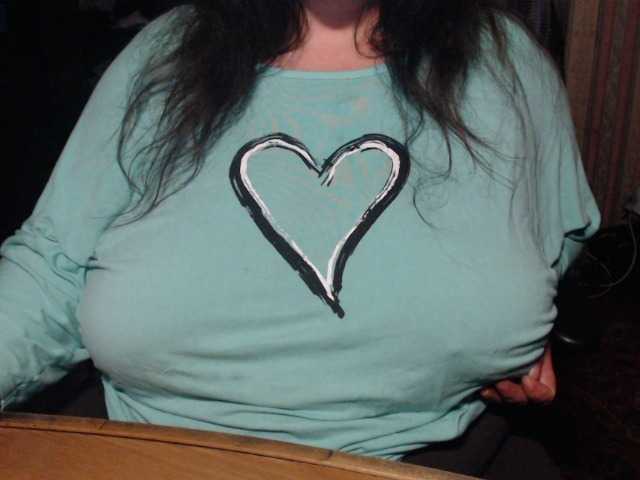 tanyvel34 live cam on BongaCams