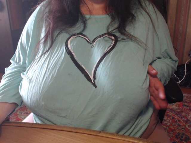 tanyvel34 live cam on BongaCams