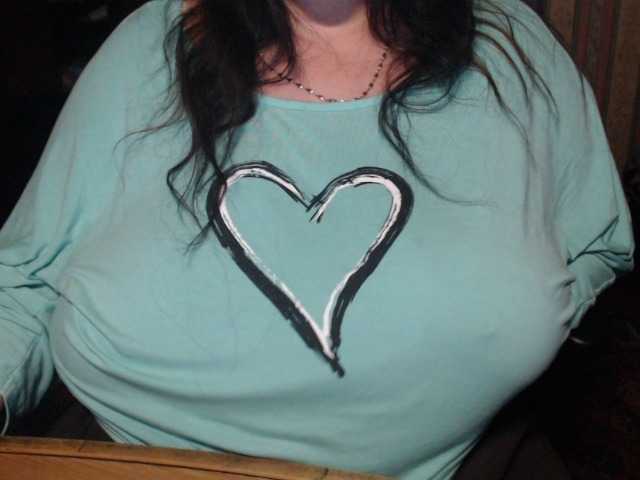 tanyvel34 live cam on BongaCams