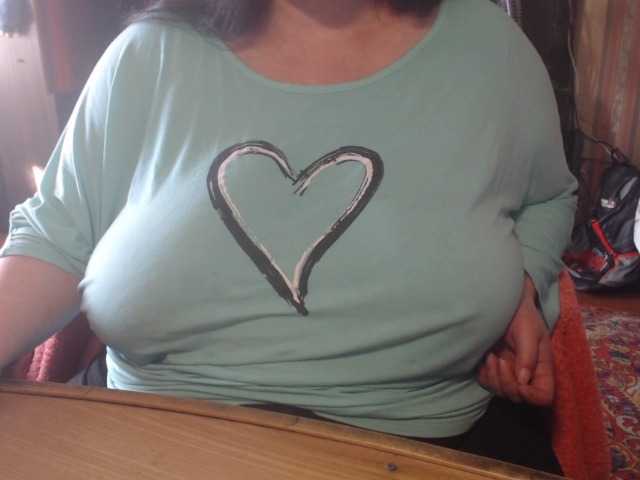 tanyvel34 live cam on BongaCams