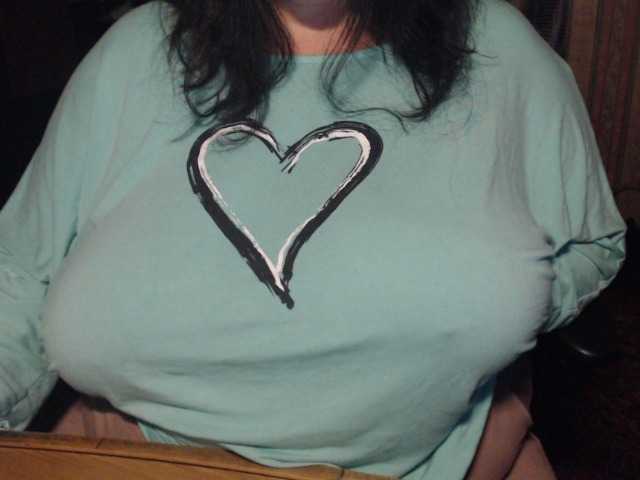 tanyvel34 live cam on BongaCams