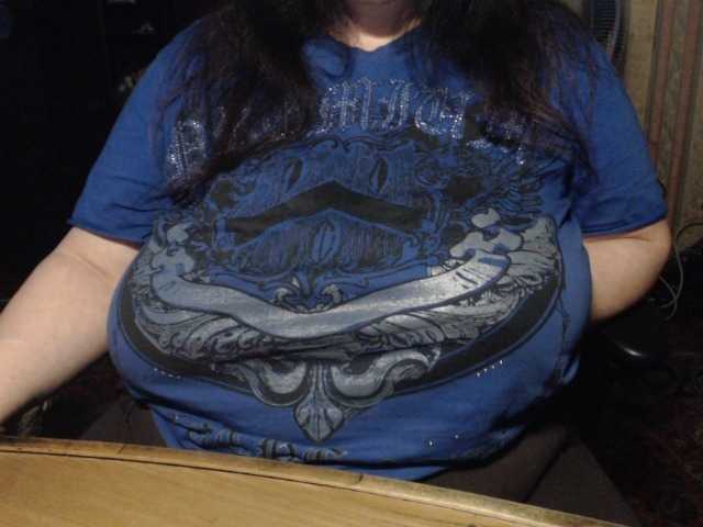 tanyvel34 live cam on BongaCams