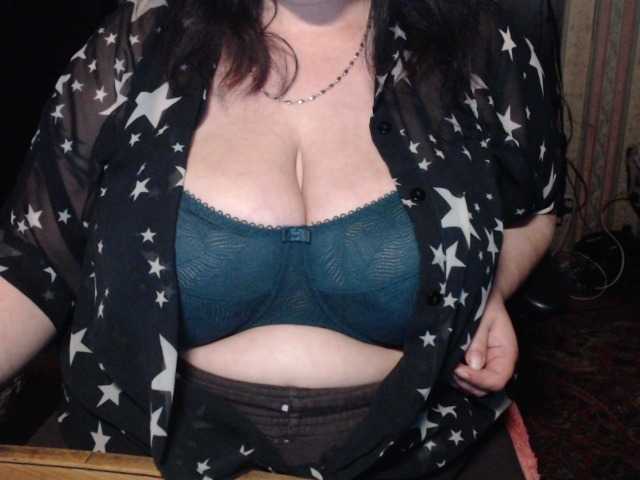 tanyvel34 live cam on BongaCams