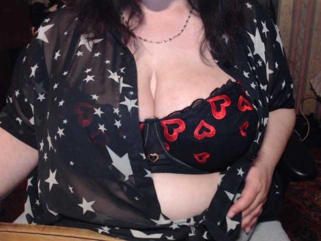 tanyvel34 live cam on BongaCams
