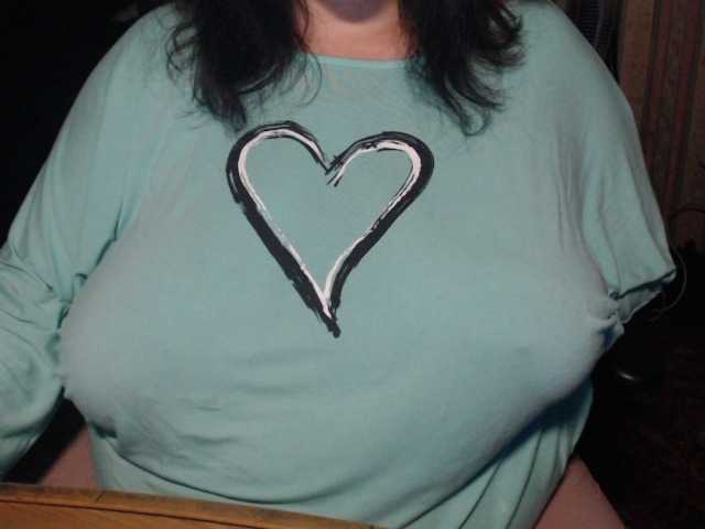 tanyvel34, live now on BongaCams