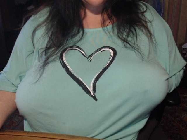 tanyvel34 live cam on BongaCams