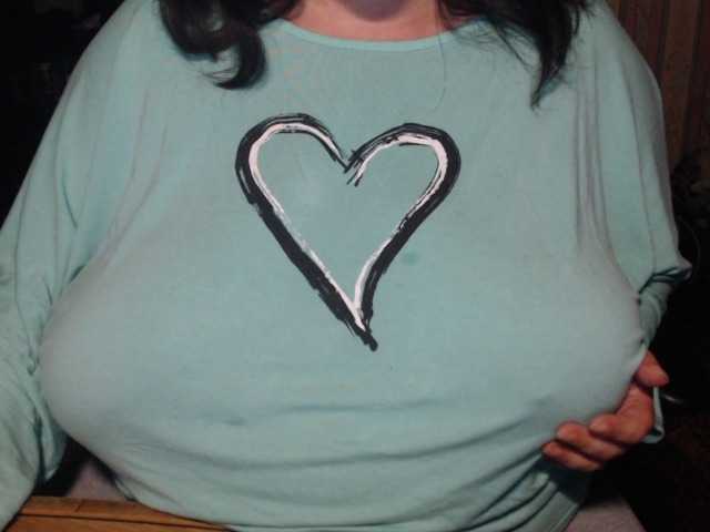 tanyvel34 live cam on BongaCams