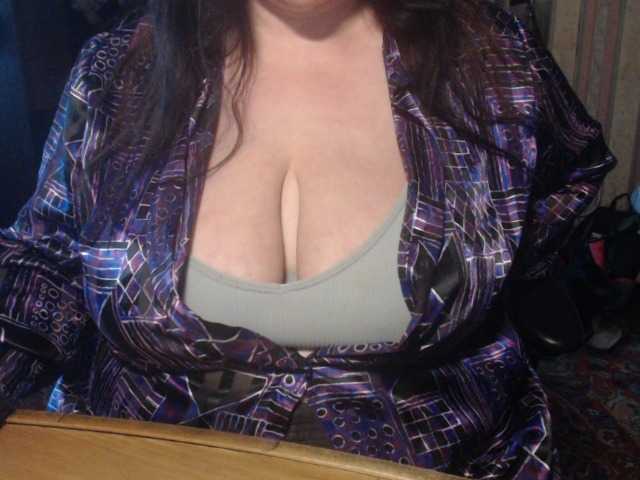 tanyvel34 live cam on BongaCams