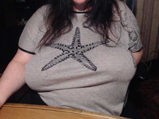 tanyvel34 live cam on BongaCams