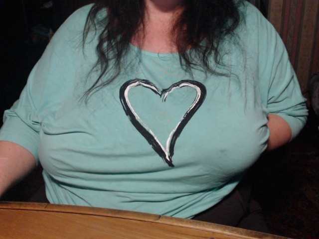 tanyvel34 live cam on BongaCams