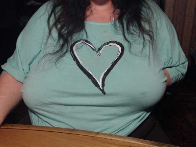 tanyvel34 live cam on BongaCams