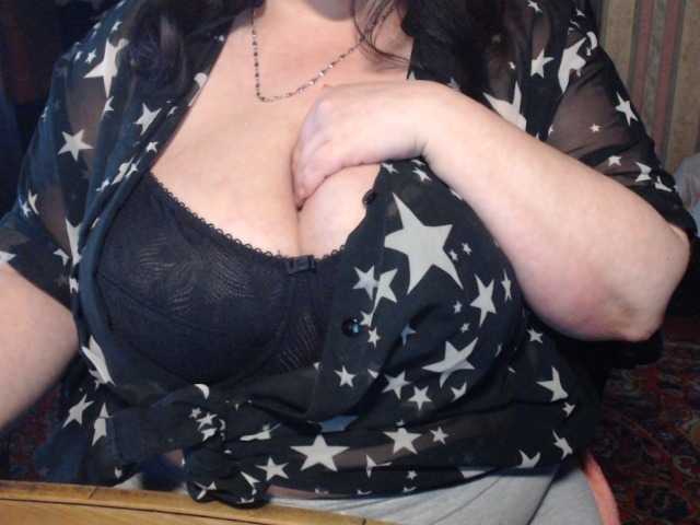 tanyvel34 live cam on BongaCams