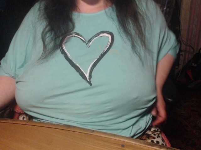 tanyvel34 live cam on BongaCams