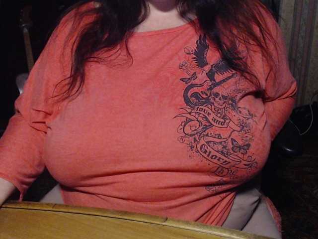 tanyvel34 live cam on BongaCams
