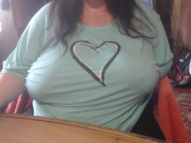 tanyvel34 live cam on BongaCams
