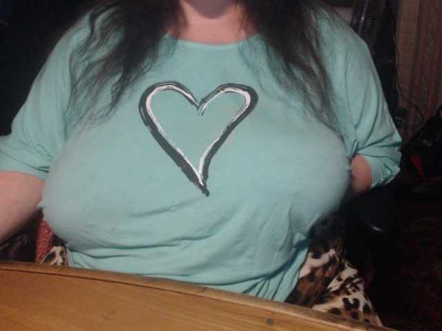 tanyvel34 live cam on BongaCams