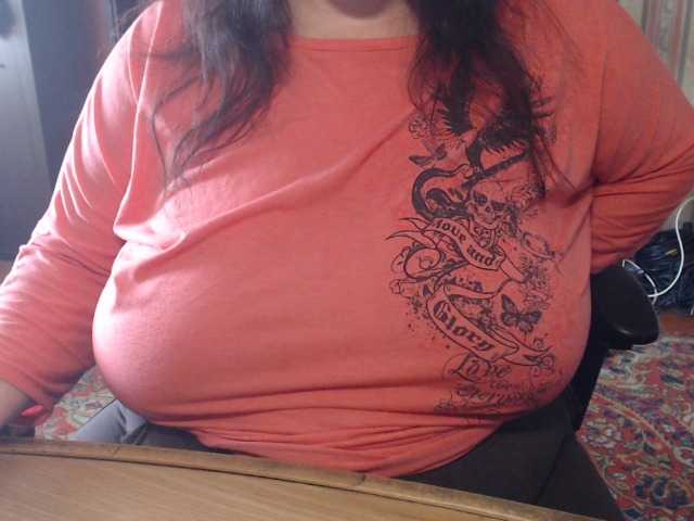 tanyvel34 live cam on BongaCams