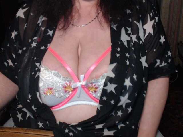 tanyvel34 live cam on BongaCams