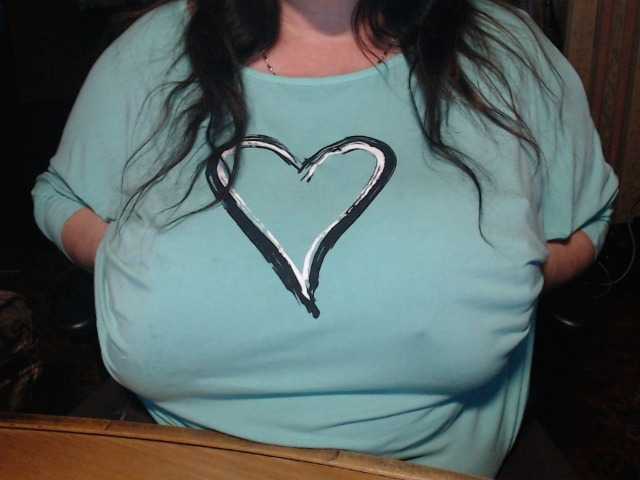 tanyvel34 live cam on BongaCams