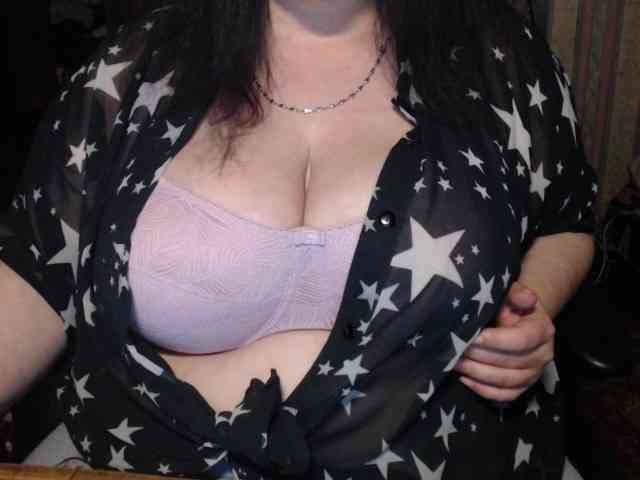 tanyvel34 Live Webcam on BongaCams