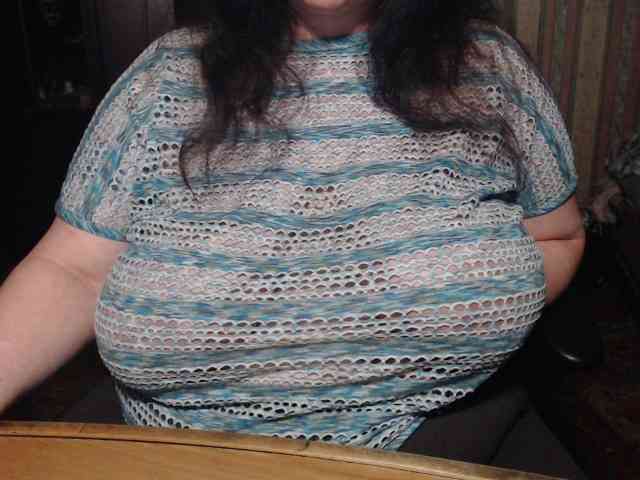 Tanyvel's cam show statistics and live stream