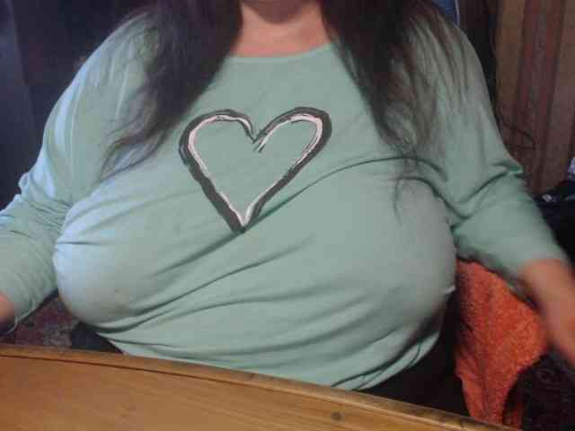 tanyvel34 Live Webcam on BongaCams