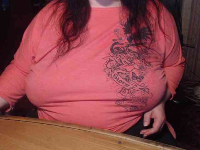 tanyvel34 Live Webcam on BongaCams