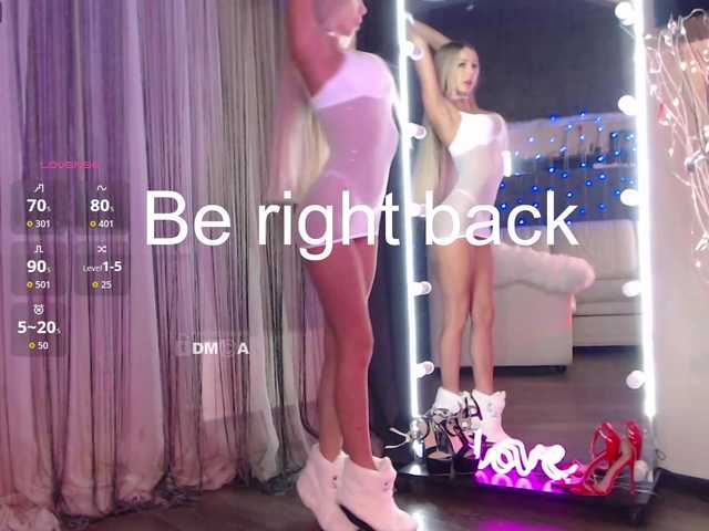 AngelaLovely live cam on BongaCams
